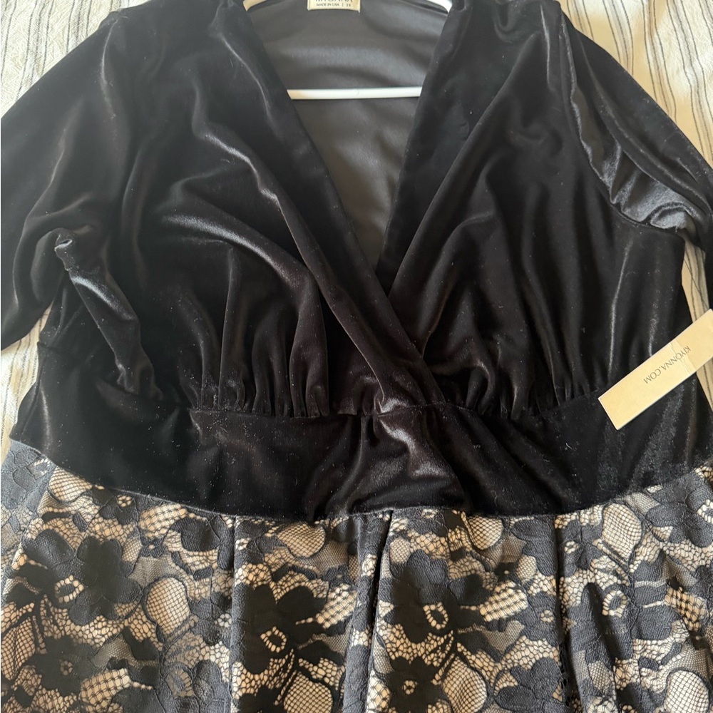 Kiyonna Black Velvet and Lace Maxi Dress - Picture 3 of 4